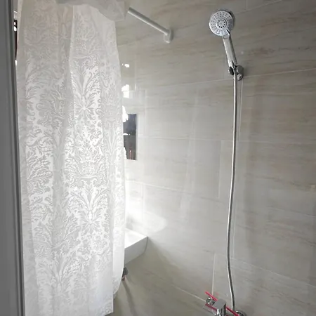 Altun Gazde/Camere de închiriat