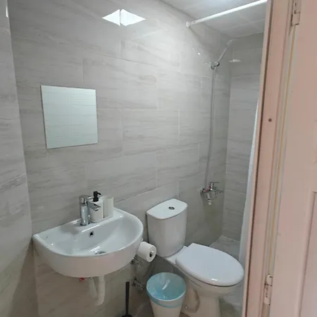 Altun Gazde/Camere de închiriat